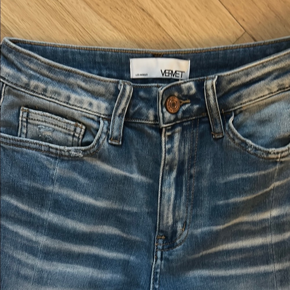VERVET Light Wash Denim Jeans